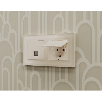 Розетка Ethernet RJ-45 и со шторками, без рамки Ambrella Volt ALFA MA332005-1