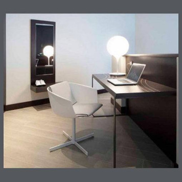 Настольная лампа декоративная Artemide 1049010A-4