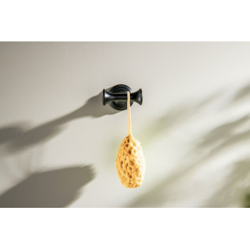 AQ4502MB КЛАССИК крючок двойной, матовый черный AQ4502MB-2