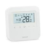 Терморегулятор, беспроводной, программируемый (с терморегулятора и через приложение), с экраном и сенсорным кнопками, накладной, с возможностью подключения выносного датчика, белый
