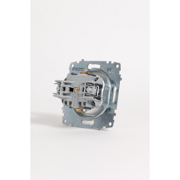 Розетка с заземлением и со шторкой, без рамки Elbi Eleсtriс Zena Vega 609-015600-243-5