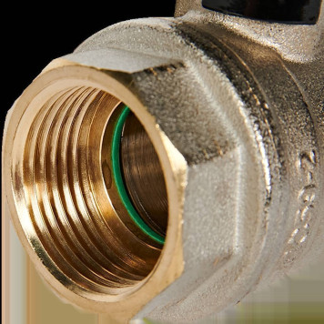 Шаровой кран BUGATTI Oregon с ручкой-бабочкой и внутренней резьбой 1&-1