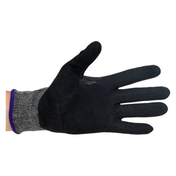 Перчатки Milwaukee Cut level с уровнем сопротивления порезам 6/F,M/8-3