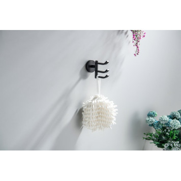 AQ4632MB БЕТТА крючок тройной, матовый черный AQ4632MB-3