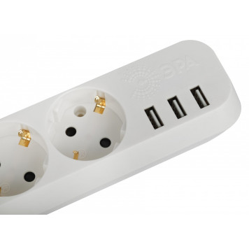 Удлинитель с выключателем Эра U-3es-5m-USB-6