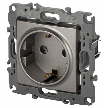 Розетка с заземлением и со шторкой, без рамки Эра Эра 12 12-2101-16-1