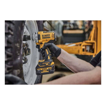 Гайковерт аккумуляторный ударный DeWalt DCF892P2T,кейс-5