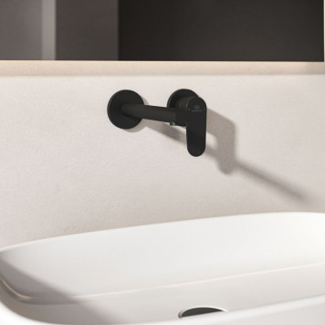 Ideal Standard Ceralife O Смеситель для раковины, настенный, излив: 18см., без донного клапана, для монтажа с A1313NU цвет: чёрный матовый. BE019XG-1