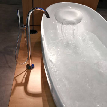 TOTO NEOREST Ванна 220x105x78см, отдельностоящая, с гидро и аэро-массаж, эффект невесомости, цвет: белый-5