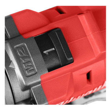 Шуруповерт аккумуляторный Milwaukee M12 FDD2-202Х-4