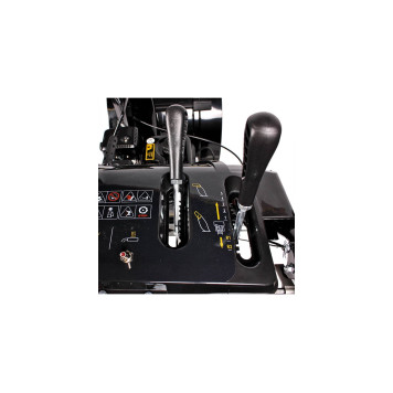 Снегоуборщик бензиновый CHAMPION ST662E-7