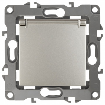 Розетка с заземлением и со шторкой, без рамки с крышкой Эра Эра 12 12-2103-15