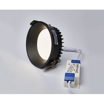 Встраиваемый светильник Italline IT06-6013 black 3000K-2