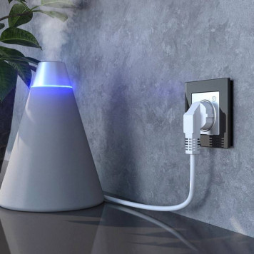 Розетка с заземлением и с шторками, без рамки с Wi-Fi Werkel серебряный W1171606-3