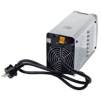 Аппарат сварочный инверторный Ресанта САИ 220К (компакт)-5