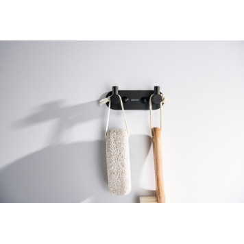 AQ4102MB ЕВРОПА крючок двойной, матовый черный AQ4102MB-3