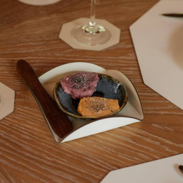 ADJ Подставка для сервировки, 20x20 см., цвет: панна котта/белый-2