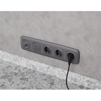 Розетка Ethernet RJ-45 и со шторками, без рамки Ambrella Volt OMEGA MO662005-2