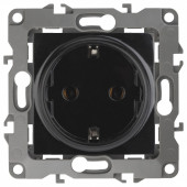Розетка с заземлением и со шторкой, без рамки Эра Эра 12 12-2102-06