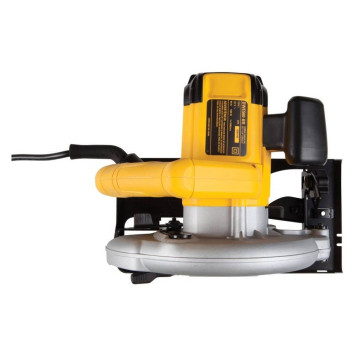 Пила дисковая электрическая DeWalt DWE560-4