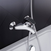 101000000 Смеситель для ванны и душа