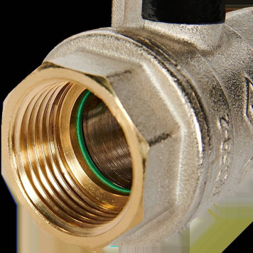 Шаровой кран BUGATTI Oregon с ручкой-рычагом из алюминия и внутренней резьбой 1&-1