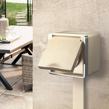 Розетка влагозащищенная с заземлением и с шторками Werkel Gallant 4 W5071210-1