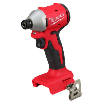 Набор инструментов Milwaukee M18 BLCPP2B-402C-4