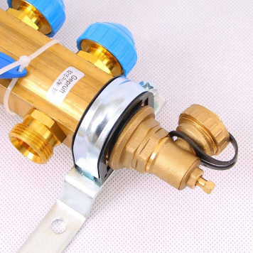 Коллекторная группа HKV/T с термостатическими вентилями и расходомерами WATTS Ind 1x3/4ЕК 3 выхода-4