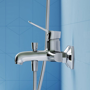 D2010000 Смеситель для ванны и душа-2