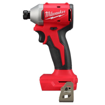 Набор инструментов Milwaukee M18 BLCPP2B-402C-3