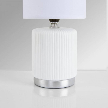 Настольная лампа декоративная Lumion KAISA 8178/1T-5