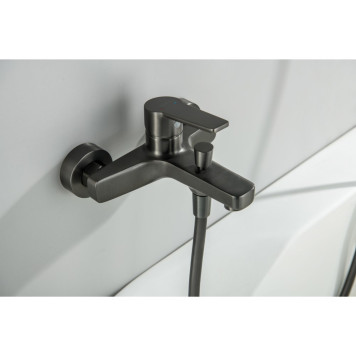 AQ1748BGM ЛУГАНО смеситель для ванны с душевым гарнитуром 3jet, оружейная сталь (шлиф. черный хром) AQ1748BGM-5