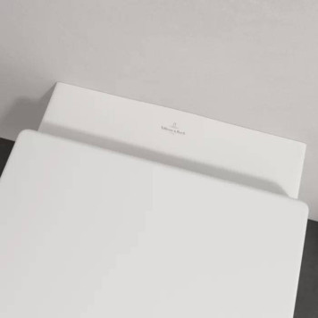 VilleroyBoch Architectura Унитаз 37х53х33см., подвесной, безободковый, в комплекте сиденье c микролифтом, цвет: альпийский белый. 5684HR01-2