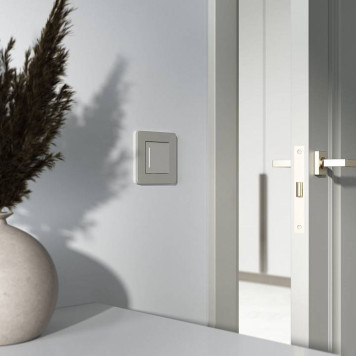 Выключатель одноклавишный с подсветкой без рамки Werkel дымчатый W4513641-6