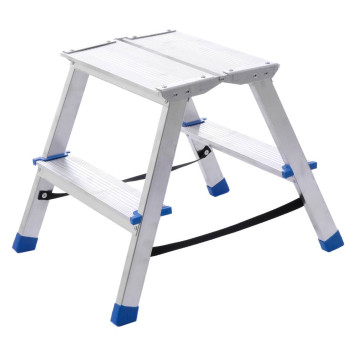 Стремянка алюминиевая двухсторонняя с мини-платформой 2 ступени АМР202